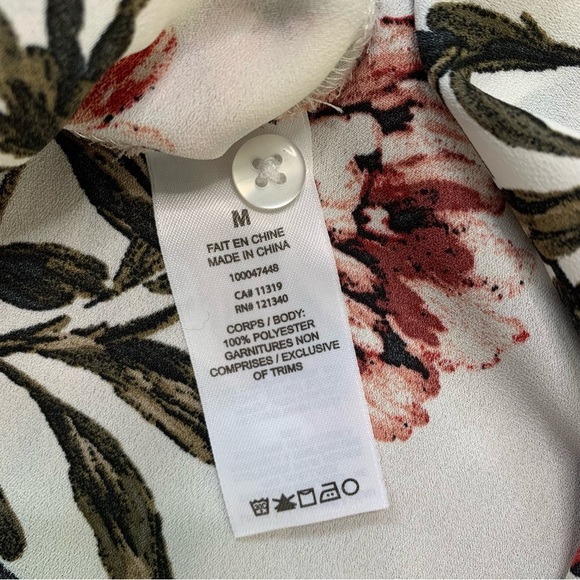 DYNAMITE Twist Front Floral Blouse With Long Sleeves Ivory Size Medium - Picture 7 of 8